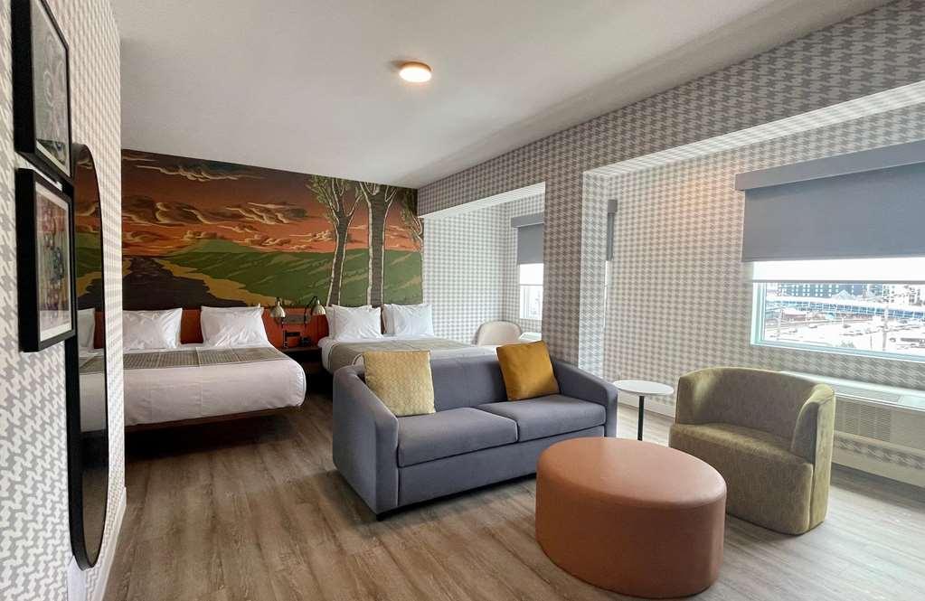 Superior Shores Hotel, BW Signature Collection Thunder Bay Room photo